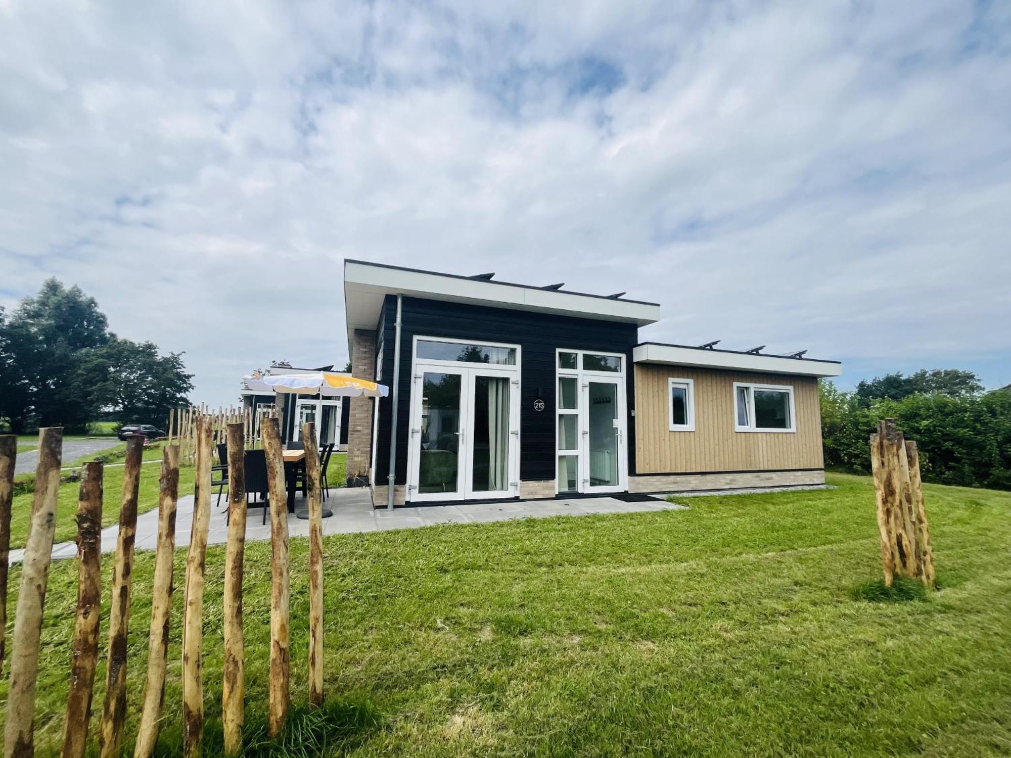 Bungalowpark De Horn - Floresta 215 Dirkshorn エクステリア 写真